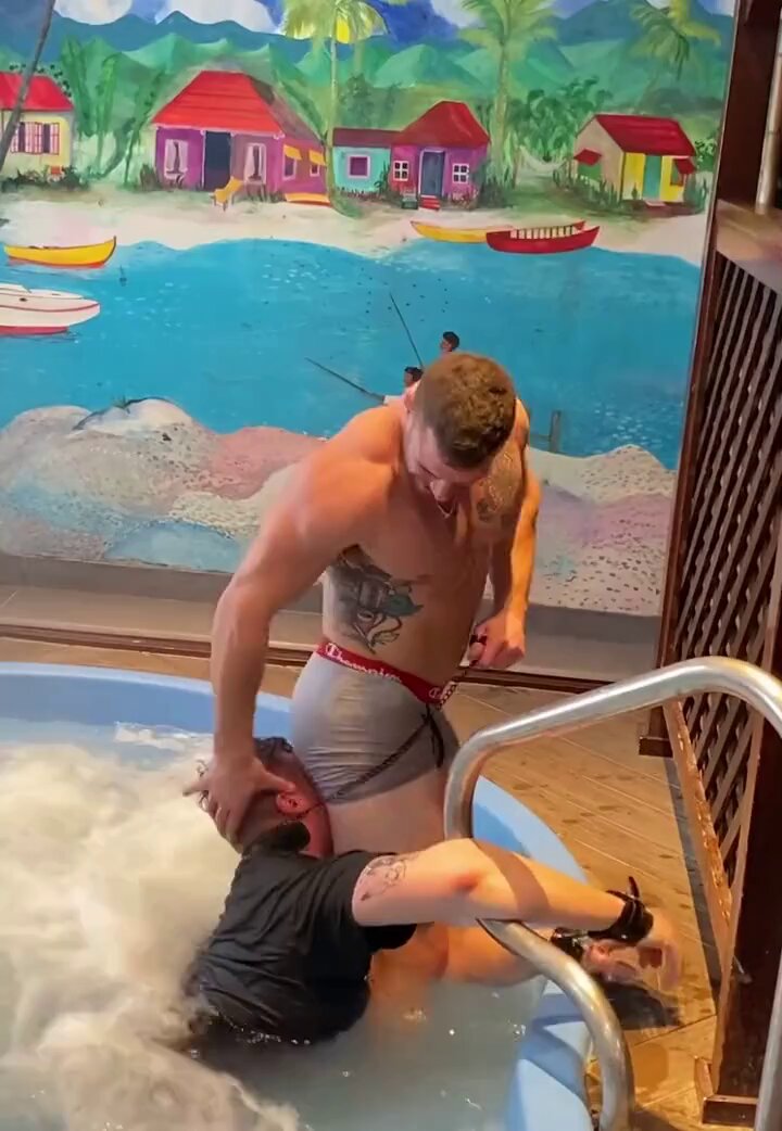 @French_Faggot の動画